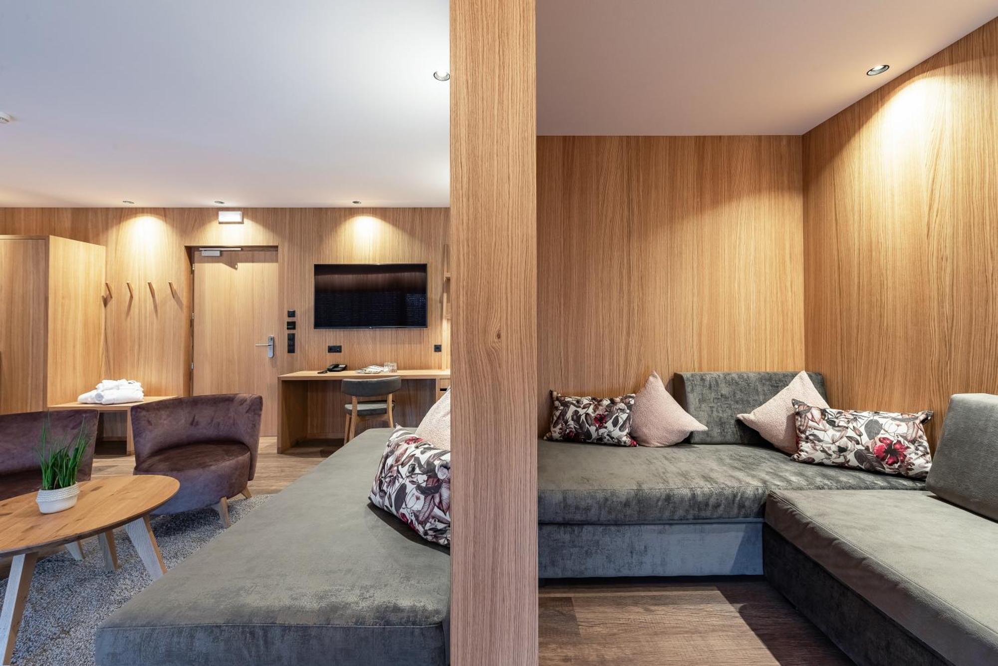 Hotel Langhof Natz-Schabs Zewnętrze zdjęcie