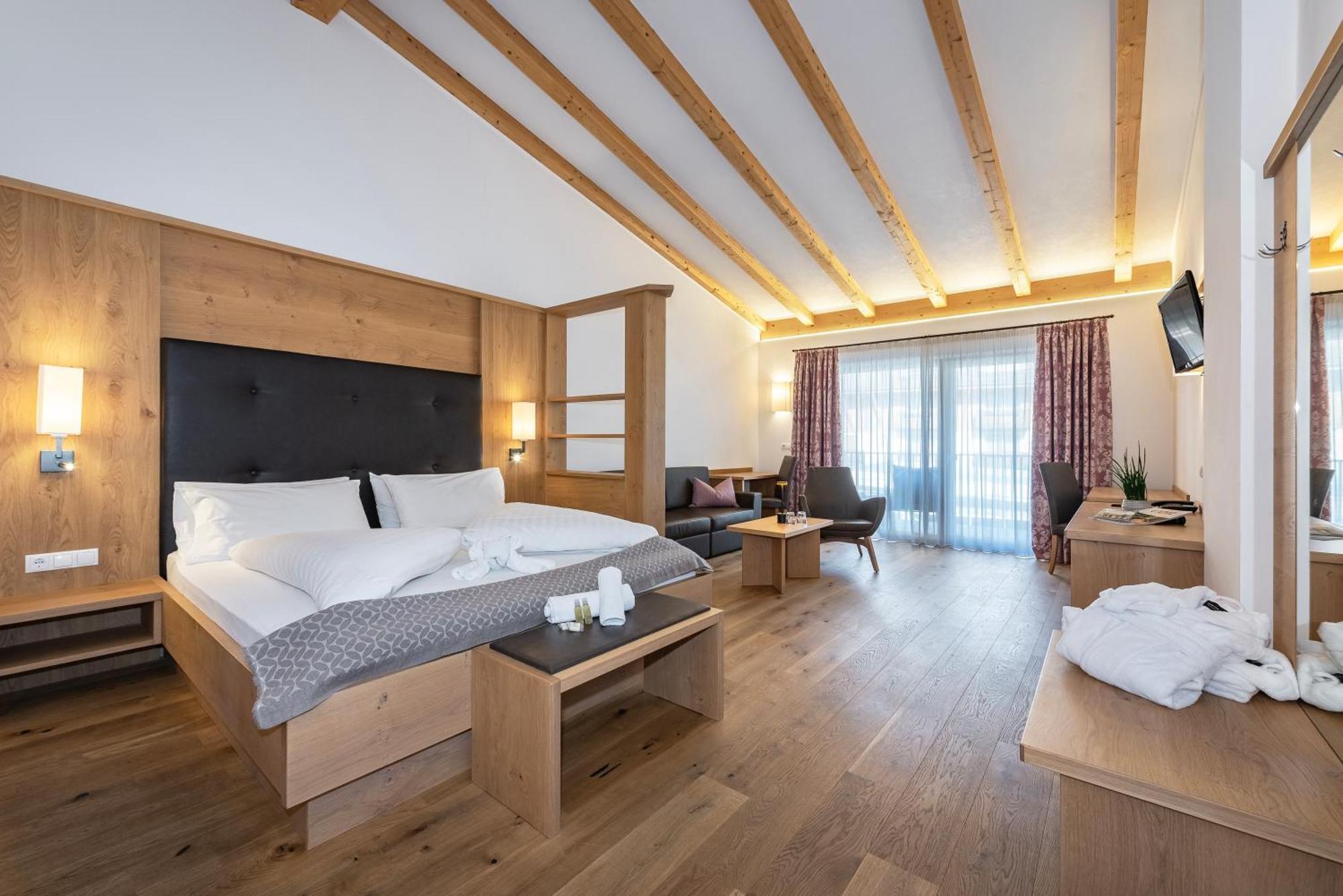Hotel Langhof Natz-Schabs Zewnętrze zdjęcie